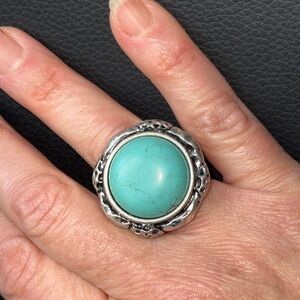 Statement Costume Ring / Silver and Turquoise